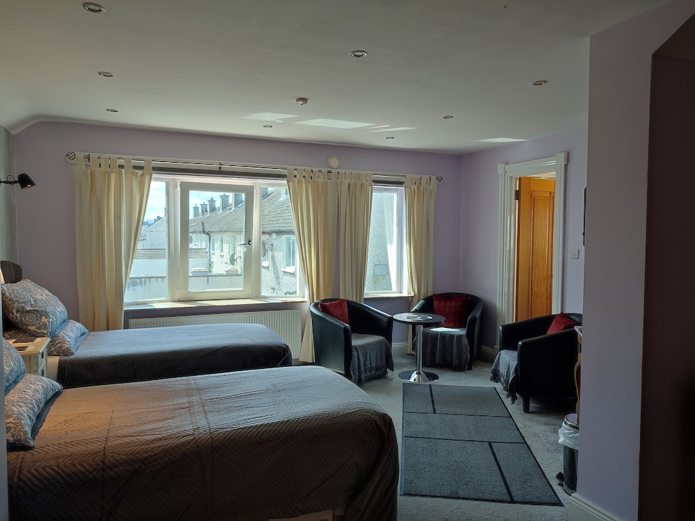 Family Triple Room, 3 Twin Beds, Non Smoking, Garden View photo 2