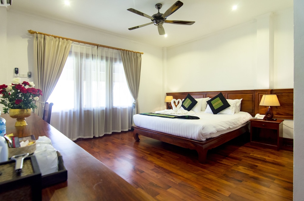 Deluxe Double Room, 1 King Bed photo 1