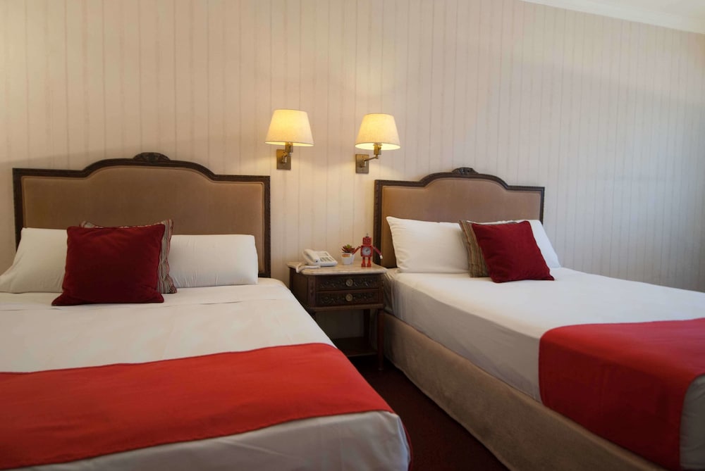 Standard Triple Room photo 2