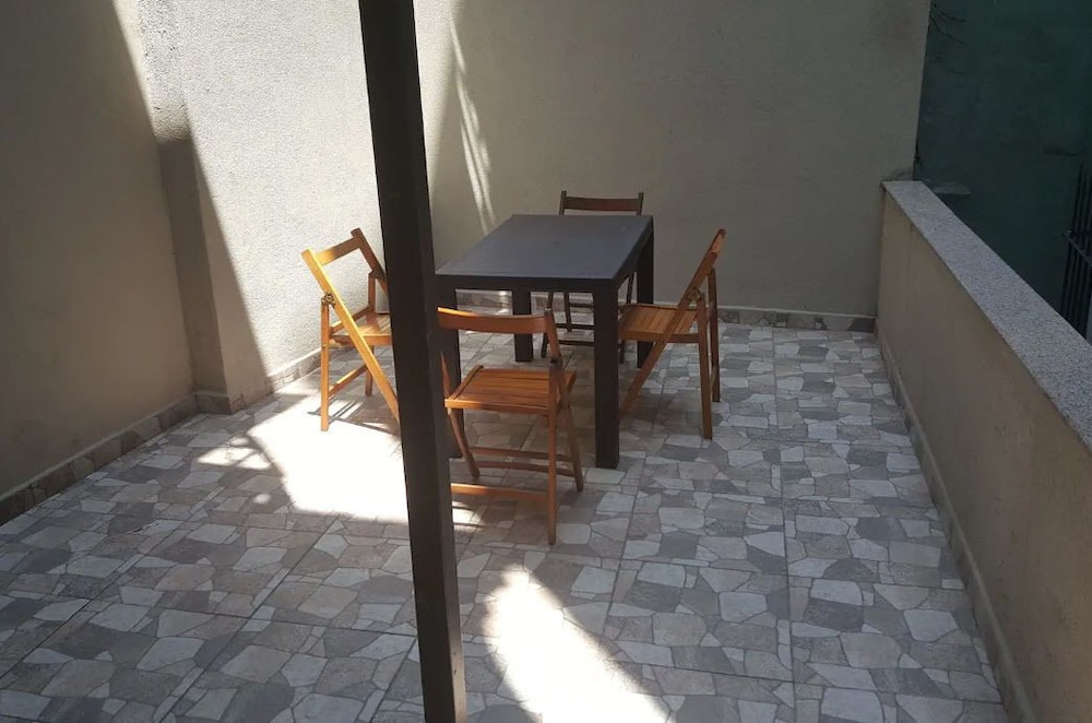Apartment photo 3