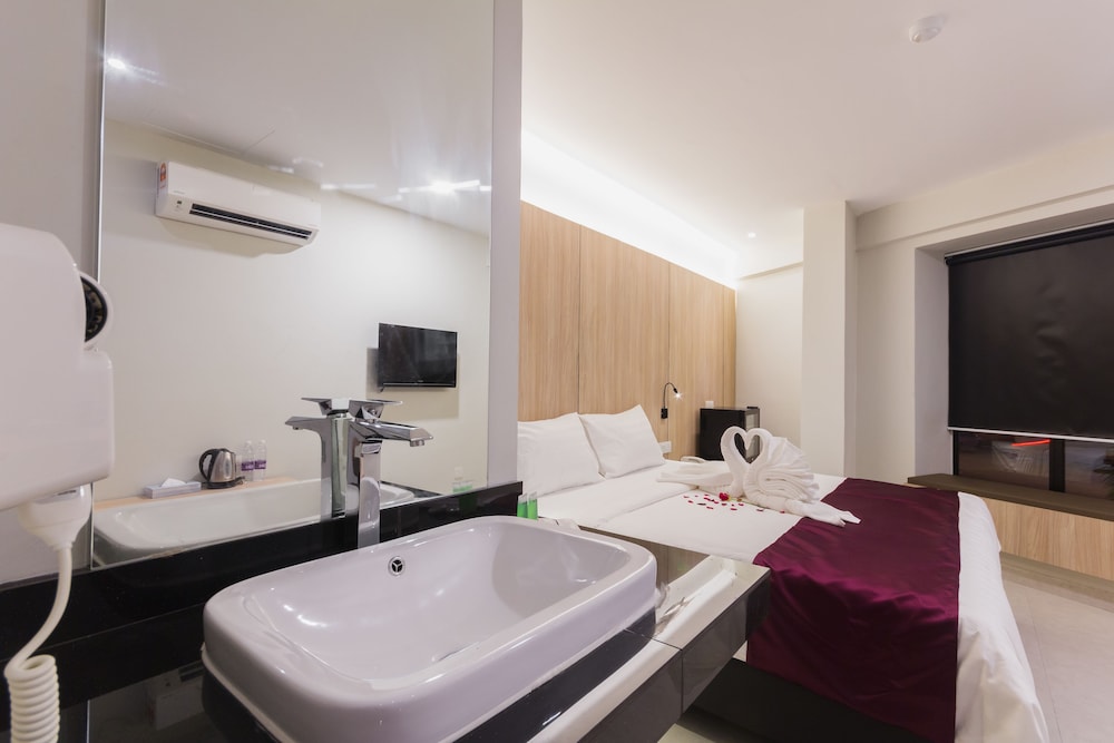 Business King Room - Photo 3