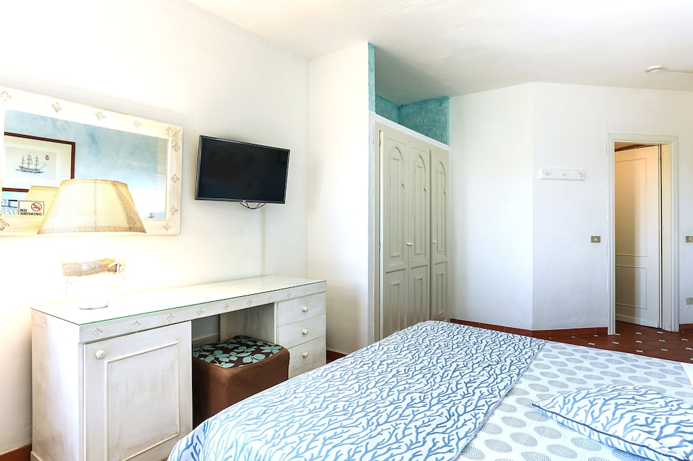 Standard Double Room - Photo 2