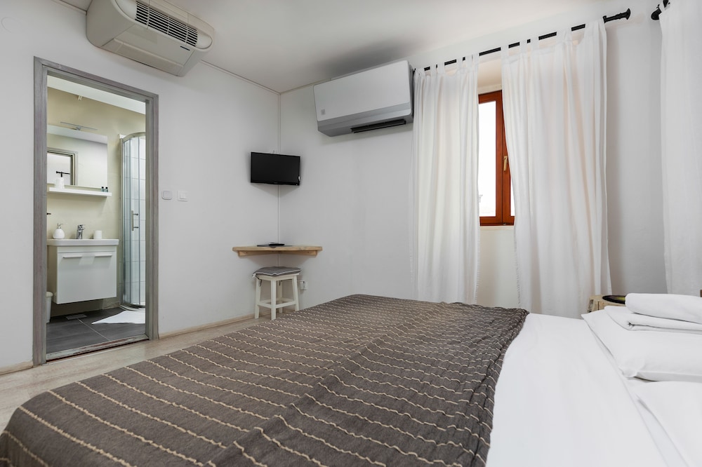 Double Room, City View photo 3