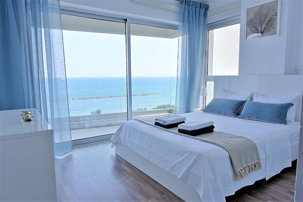 Luxury Apartment, 2 Bedrooms, Sea View (Horizon)