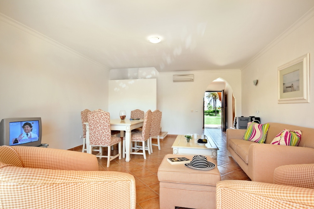 Villa, 3 Bedrooms, Patio photo 3