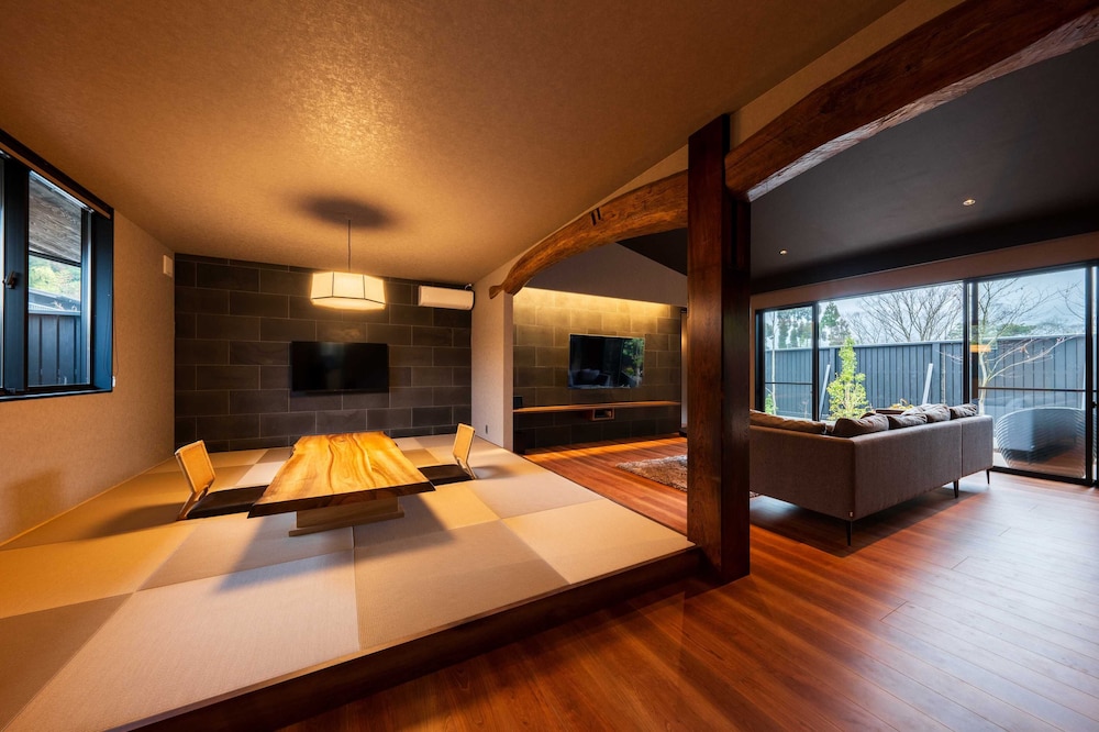 Luxury Villa Zen, Non Smoking (Cannot accommodate dietary and food allergy restrictions) photo 1