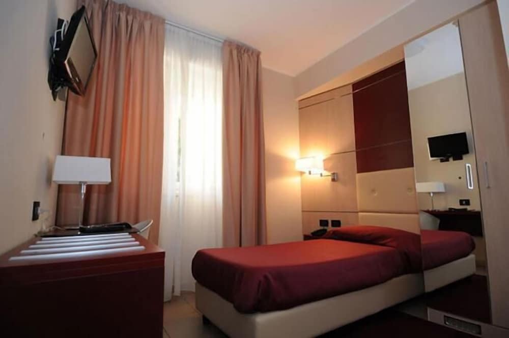 Triple Room photo 2