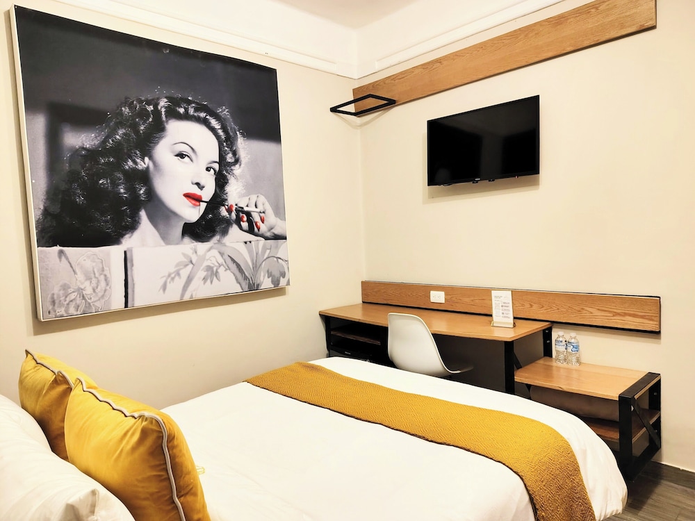 Standard Room, 1 Double Bed, Private Bathroom - Photo 23