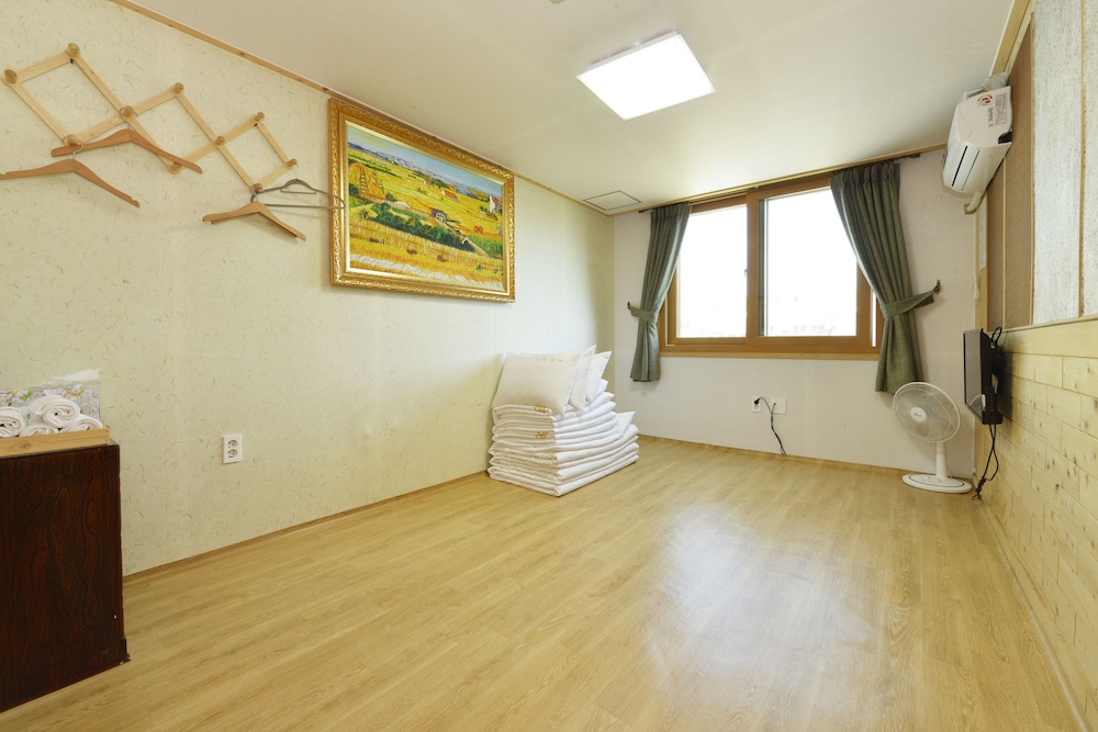 Double Room (Ondol, 18sqm) - Photo 7