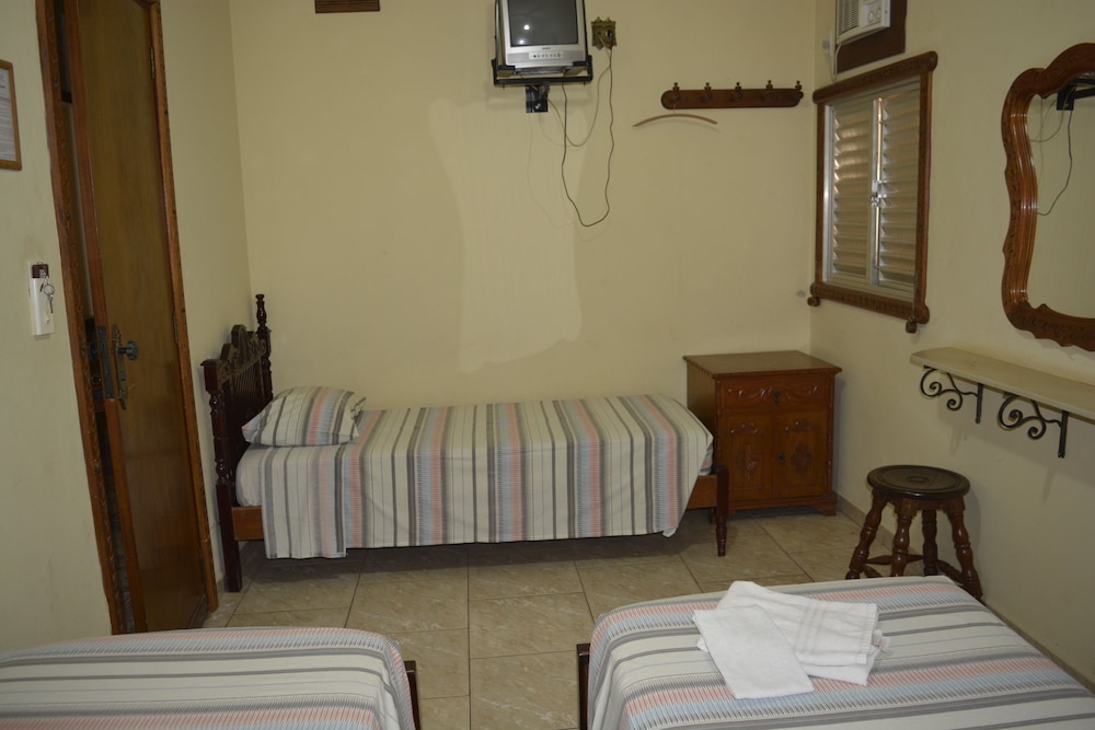 Triple Room, 3 Twin Beds