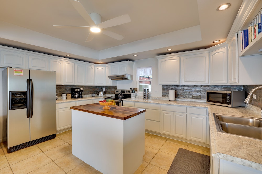 House (4 Bedrooms) photo 2