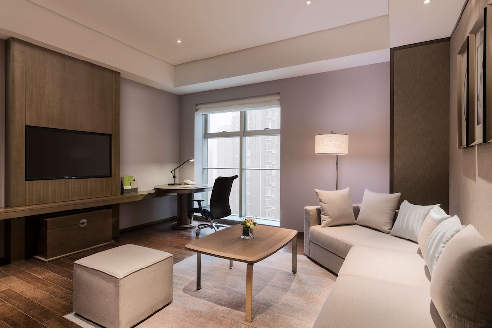 Deluxe Suite, 1 King Bed photo 1