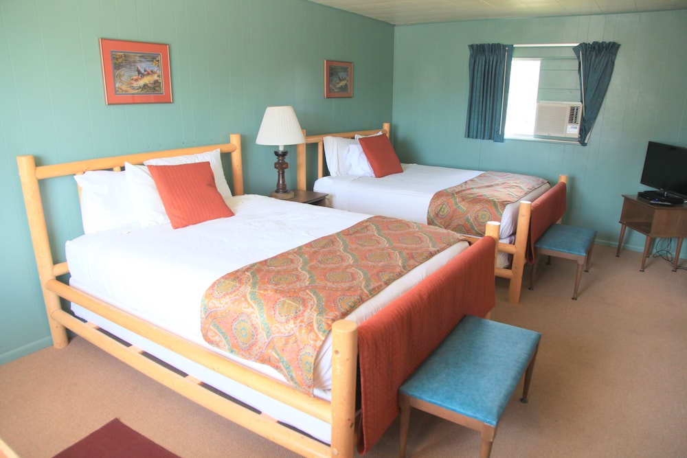 Room, 2 Queen Beds photo 1