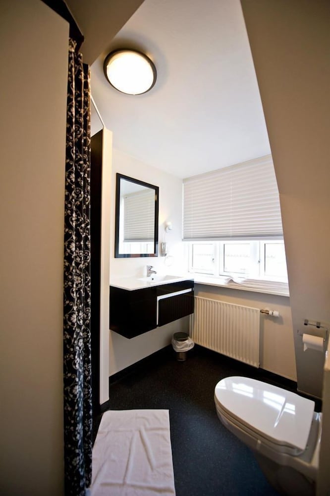 Basic Double Room photo 2