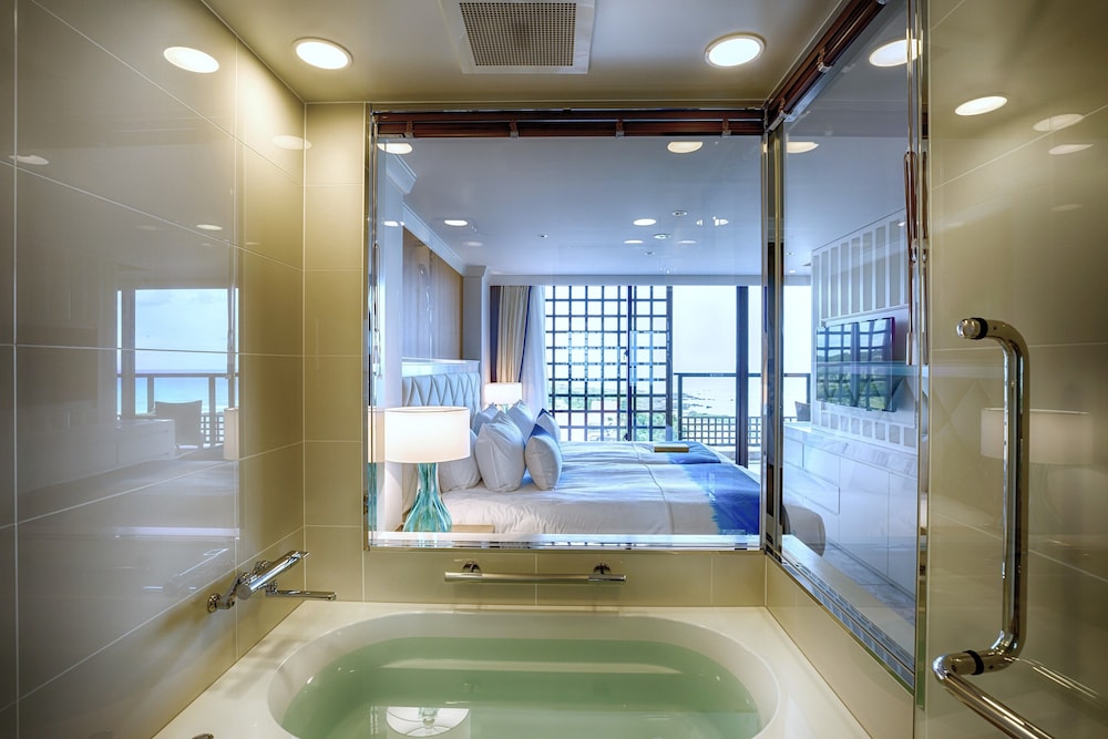 Superior Room, Non Smoking (52sqm / 2F - 4F) - Photo 4