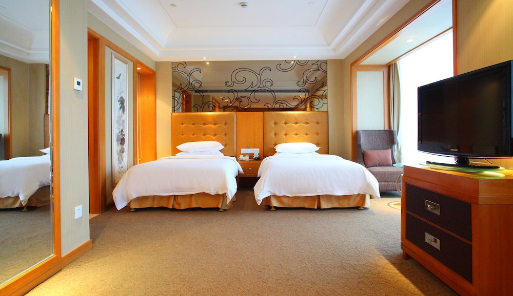 Deluxe Twin Room, 2 Twin Beds photo 2