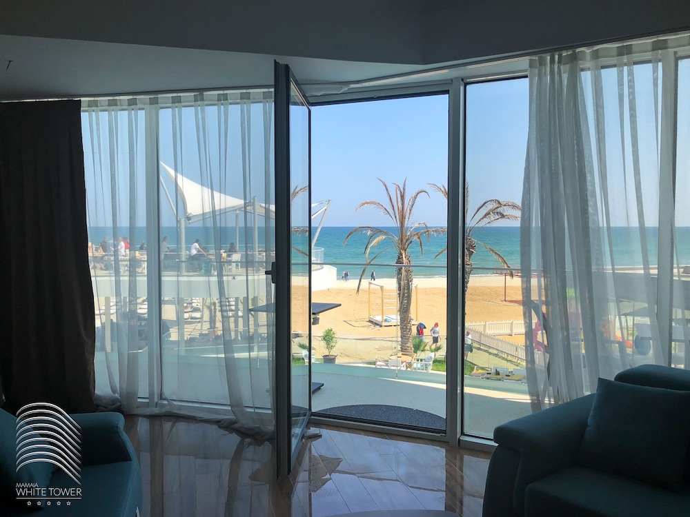 Junior Apartment, 1 Bedroom, Partial Sea View