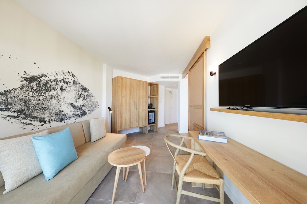 Junior Suite, Terrace (2 Adults + 1 Child)