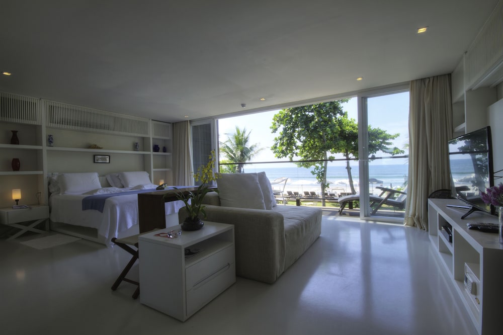 Suite, 1 King Bed (Al Mare) photo 1