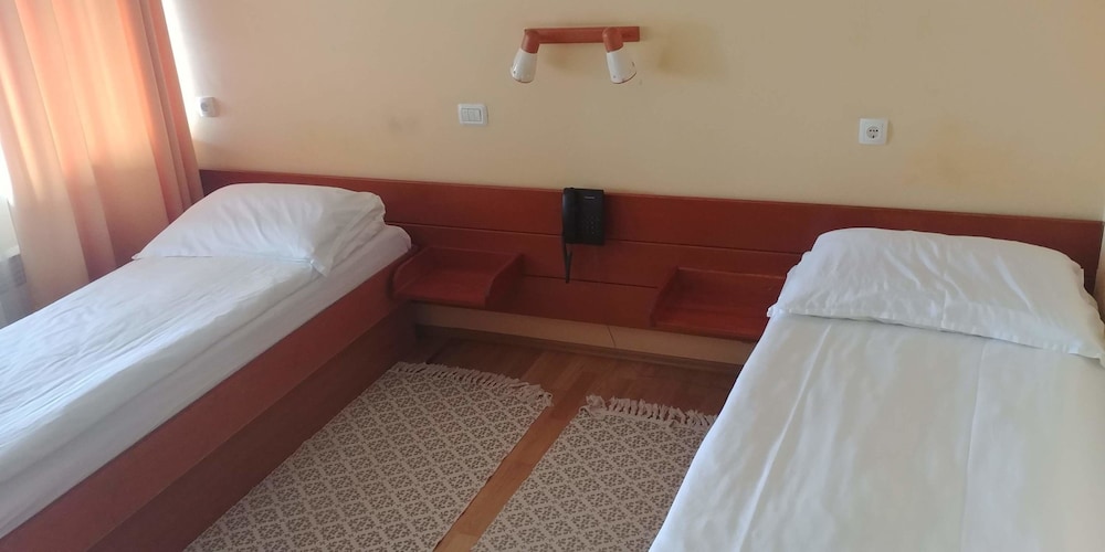 Classic Single Room, Balcony, Mountain View