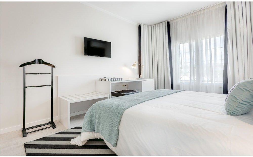 Family Double or Twin Room, 2 Bedrooms