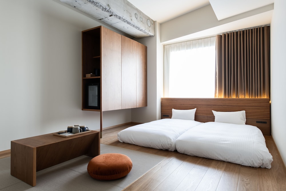 Moderate with Japanese-style - Photo 1