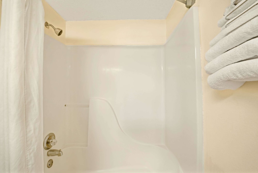 Room, Accessible - Photo 3