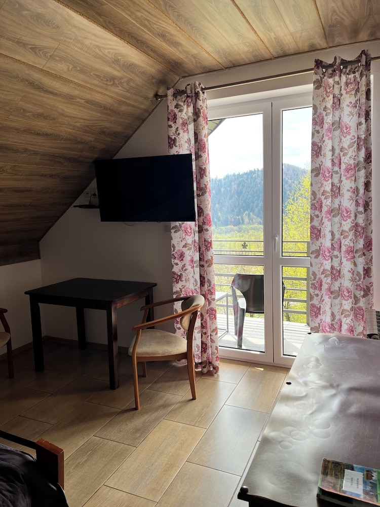 Room, 1 Queen Bed, Balcony photo 1