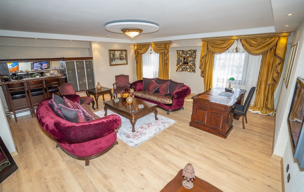 Presidential Room photo 2