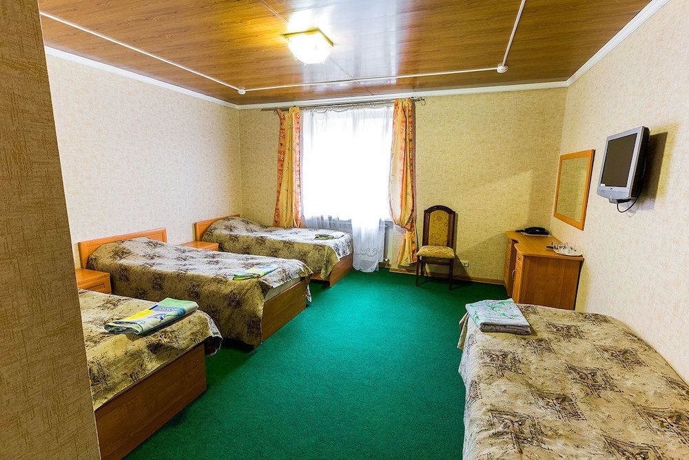 Standard Triple Room photo 2