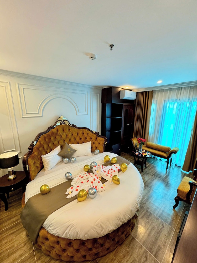 Luxury Double Room, 1 King Bed, River View