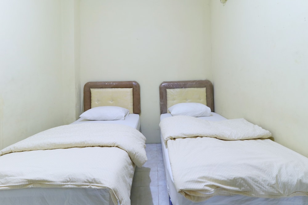 Standard Double Room - Photo 7
