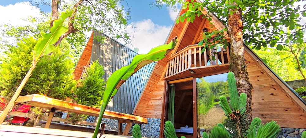 Classic Bungalow, Balcony, River View photo 3