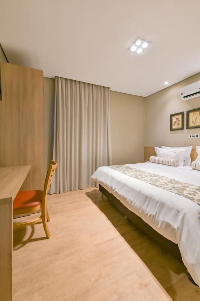 Comfort Room, 1 Queen Bed photo 3