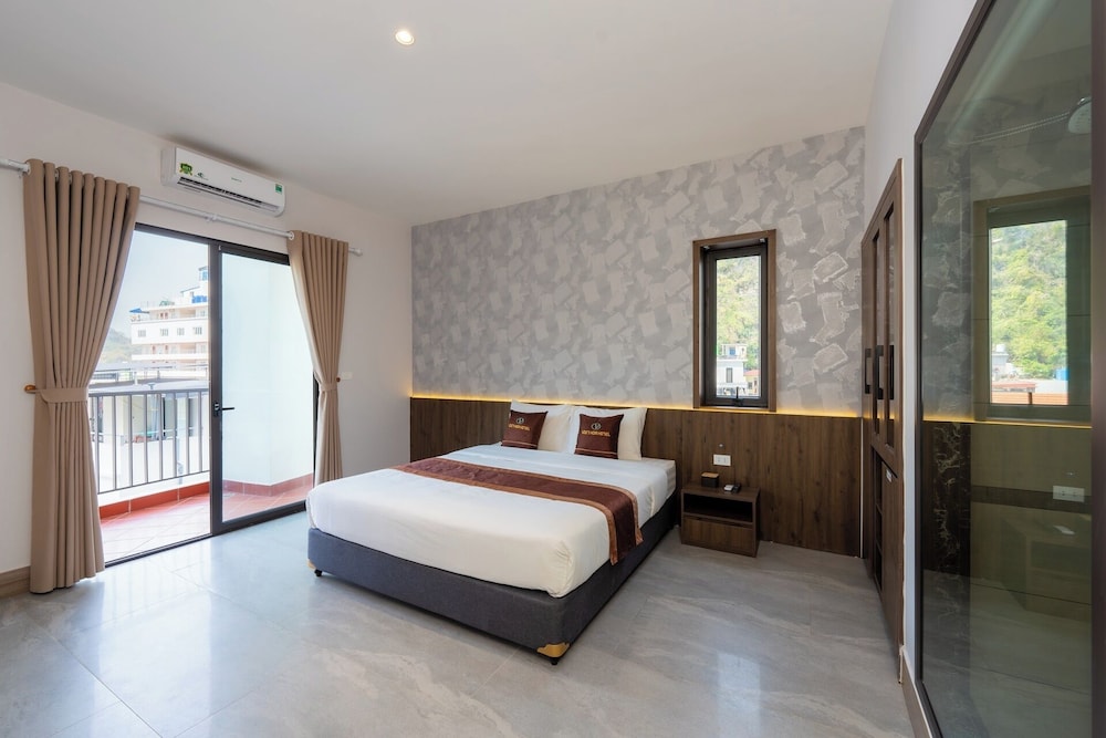 Deluxe Double Room, 1 King Bed, Balcony