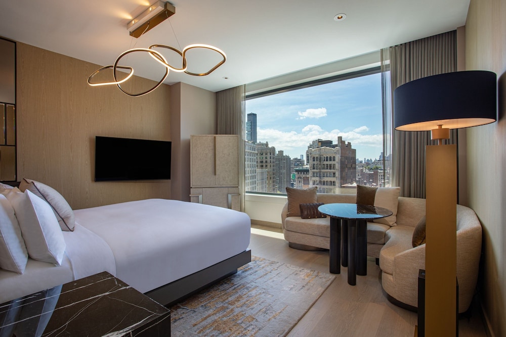 Superior Room, 1 King Bed