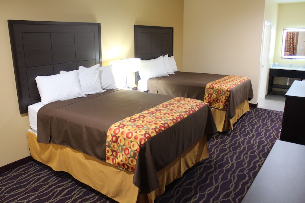 Suite, 2 Queen Beds, Accessible photo 1