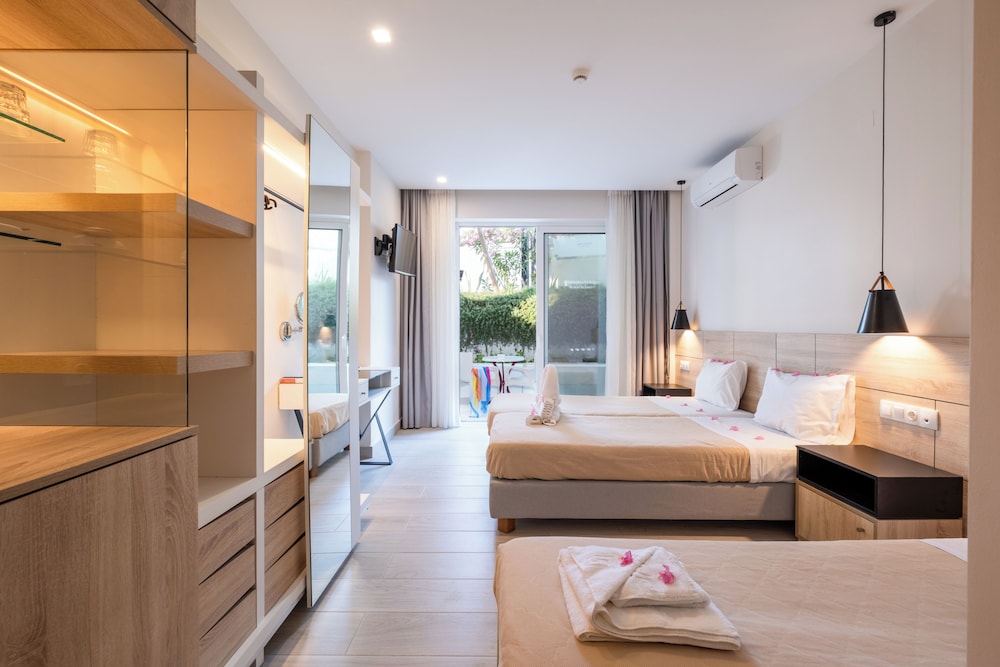 Junior Suite Land View photo 2