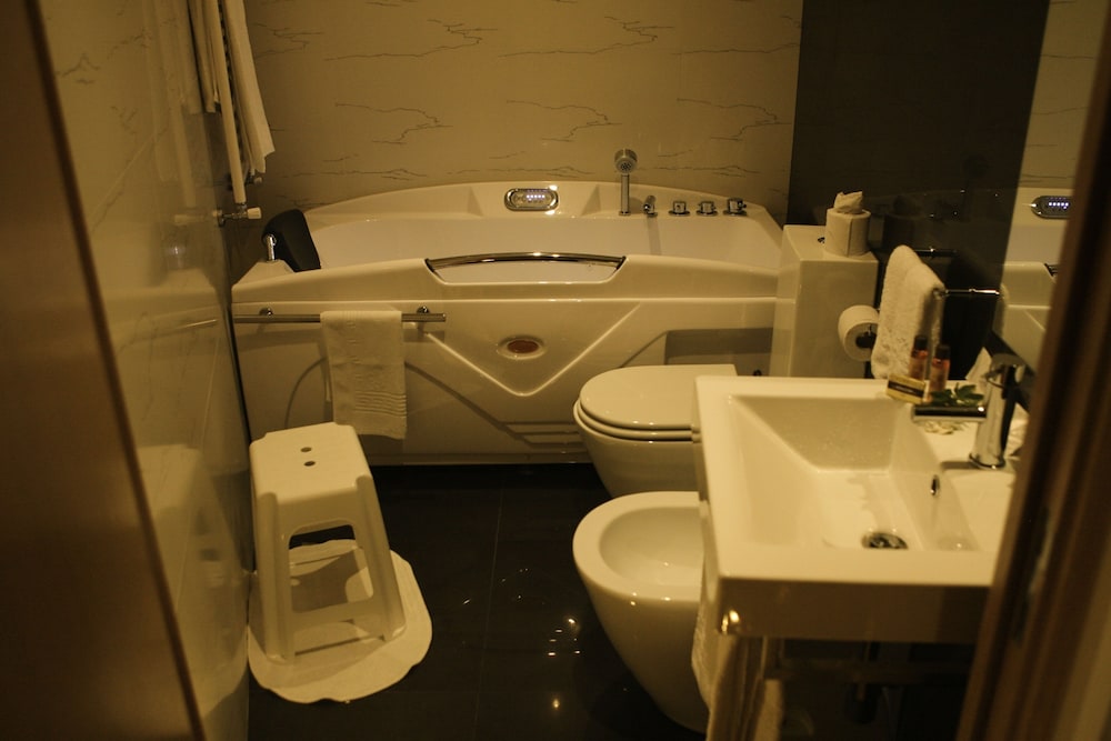 Double or Twin Room, Pool View - Photo 10