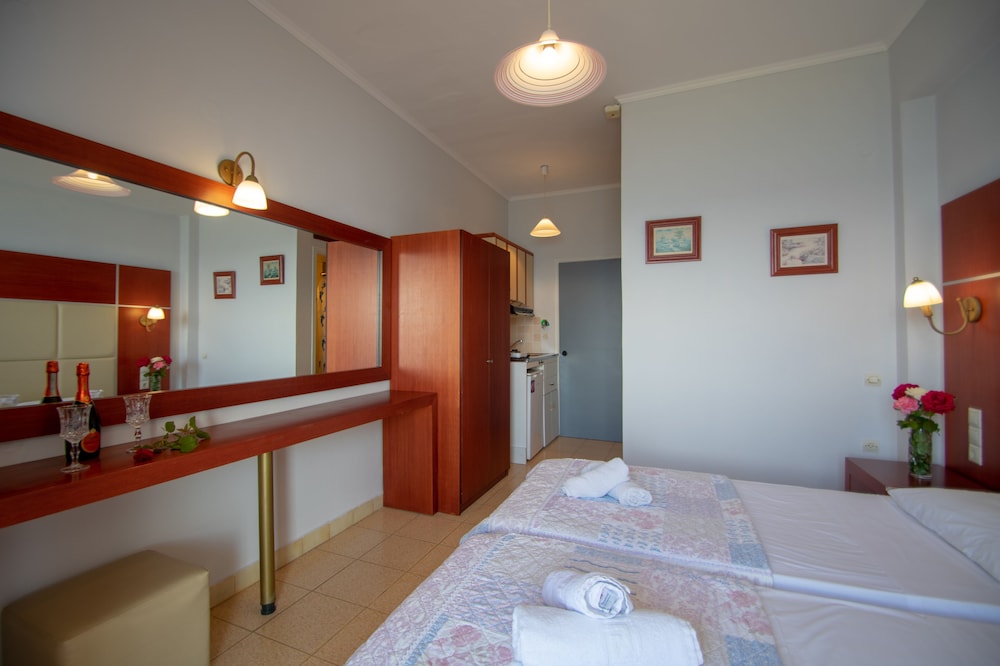 Standard double or Twin studio, sea view