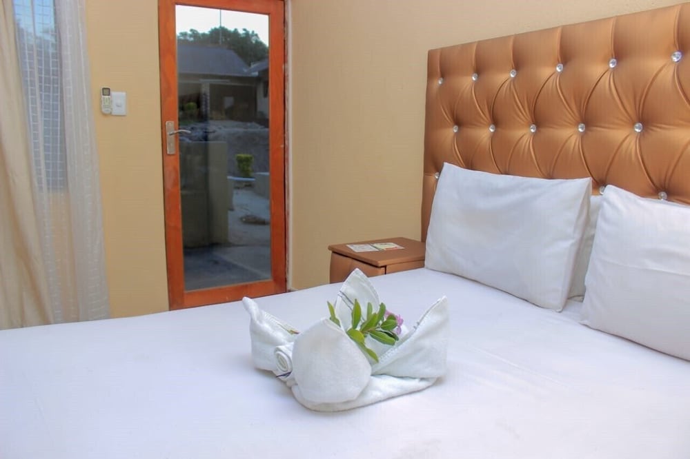Economy Double Room photo 1