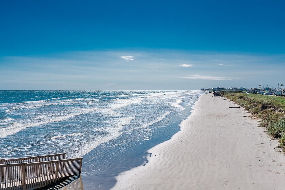 A Beachside Retreat 2 bed 2 Bath w Washer and Dryer, Photo 7