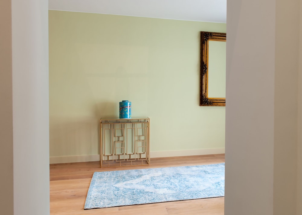 Suite - Photo 7