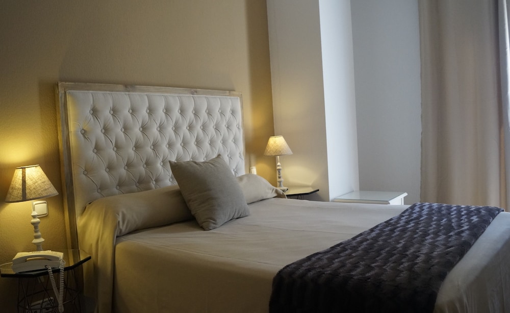 Standard Double Room, 1 Double or 2 Twin Beds photo 3