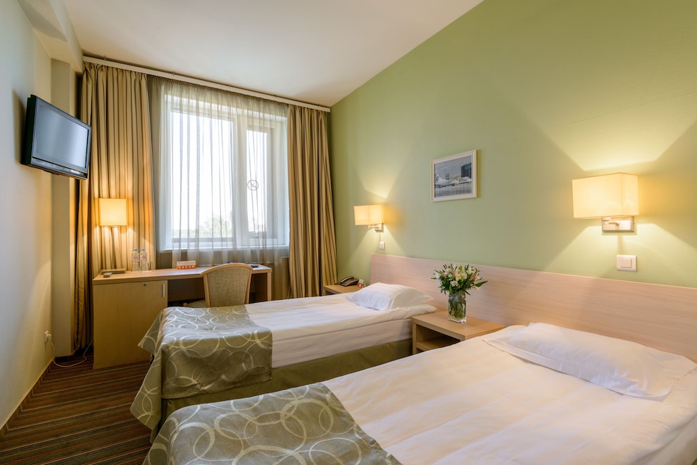 Standard Twin Room photo 3