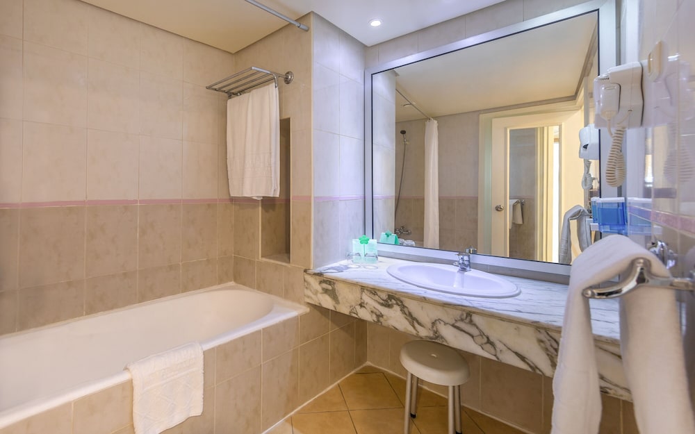 Triple Room - Photo 4