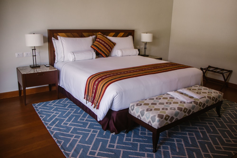 Deluxe Studio Suite