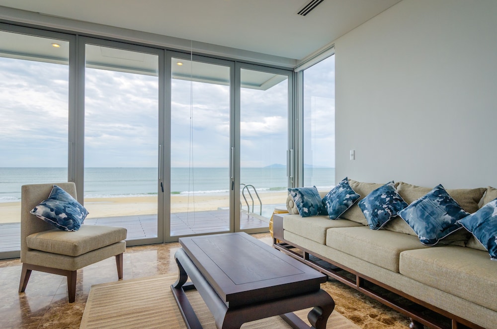 5 Bedrooms Villa with Sea view free daily minibar and one time BBQ set menu - Photo 12