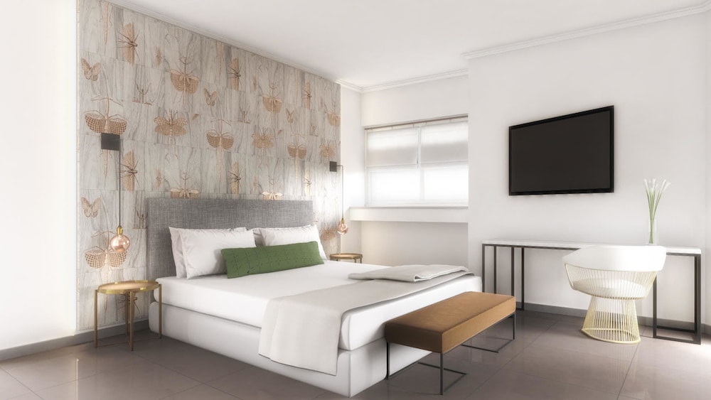 Luxury Suite photo 2