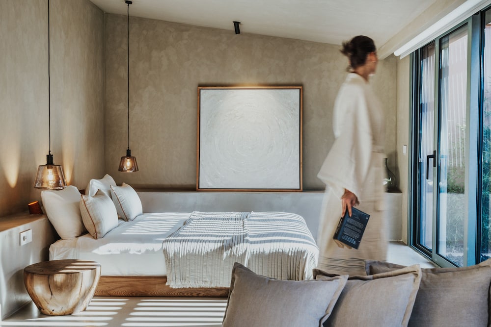 Premium Loft Suite - Photo 21